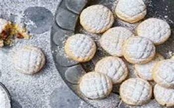 نواعم العيد.. طريقة عمل الكحك الناعم بالسمن الساخن