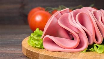 أضرار تناول اللانشون في السحور