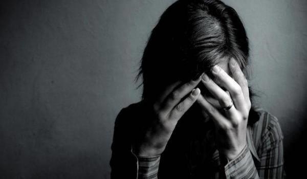 هل مشاهدة أحداث الحروب والنزاعات تؤثر على نفسية المرأة؟