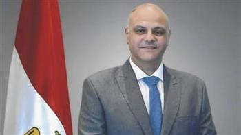 محافظ الإسكندرية يوجه بتكثيف الحملات لمراقبة الأسواق و المحال العامة