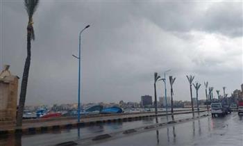 أمطار على الإسكندرية تزامنا مع نوة "إنواء الحسوم" مع استمرار الملاحة بالميناء