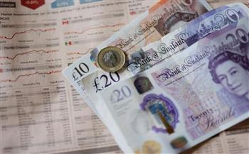الإسترليني يواصل الهبوط أمام الدولار وسط ركود اقتصادي ومخاوف من تداعيات صراع الشرق الأوسط