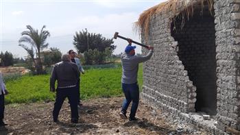 إزالة التعديات على الأراضي الزراعية وأملاك الدولة بمختلف مراكز ومدن محافظة الشرقية