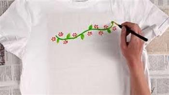 في شهر المرأة.. مهارة الرسم على الملابس مشروع فني مربح