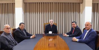 محافظ الإسماعيلية يؤكد أهمية تفعيل دور مجالس الأمناء باعتبارها حلقة الوصل بين المجتمع والمؤسسات التعليمية