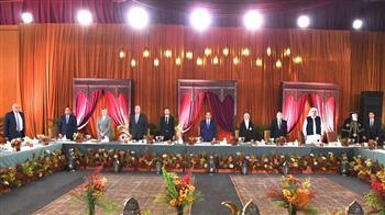 الرئيس السيسي: الدولة حريصة على حماية المواطنين وتقديم الدعم للفئات الأولى بالرعاية (صور)  