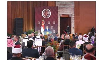 السيسي يدعو لتماسك المصريين: المنطقة تتغير وبعض الدول تضيع بسبب حسابات خاطئة