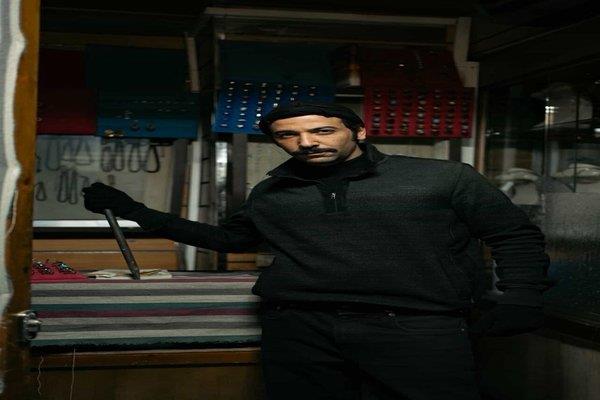 كريم قاسم: شخصية منعم في «منّاعة» تحمل الذبذبة والأزمات النفسية وكانت تحديًا كبيرًا لي| حوار