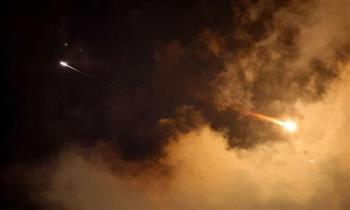 دوي انفجارات ضخمة ومتتالية جراء رشقة صاروخية إيرانية تجاه إسرائيل