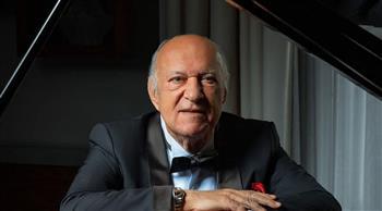 عمر خيرت يحيي حفلًا  بلندن