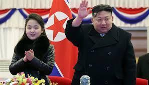 كوريا الشمالية تُجري اختبارا بالذخيرة الحية لأنظمة إطلاق قاذفات صواريخ متعددة فائقة الدقة