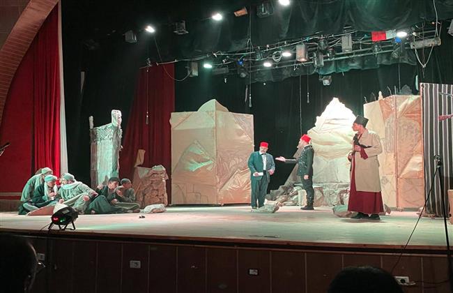 عرض "غرفة في القمر" و"القنال" في افتتاح نوادي مسرح كفر الشيخ