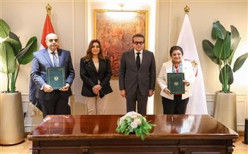 وزيرا الصحة والتنمية المحلية يشهدان توقيع بروتوكول تعاون لدعم الاستراتيجية الوطنية للسكان