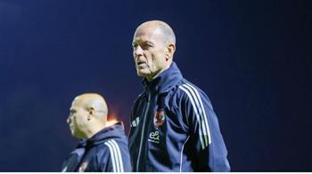 دوري أبطال أفريقيا.. "توروب" يراجع التعليمات الخططية مع لاعبي الأهلي في المحاضرة الختامية  