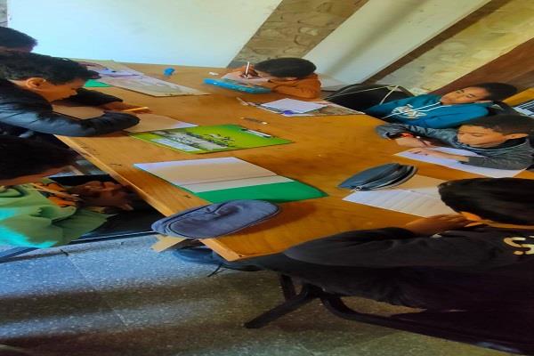 ورشة لتعليم وتحسين الخط العربي بمكتبة الحديقة الخضراء الثقافية