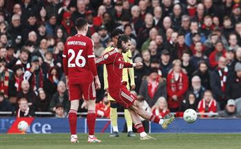الدوري الإنجليزي.. ليفربول ينهي الشوط الأول متقدمًا على توتنهام بهدف