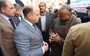 محافظ الغربية يوجّه بشن حملة تفتيشية على أسواق الخضروات والفواكه بأبو شاهين بالمحلة