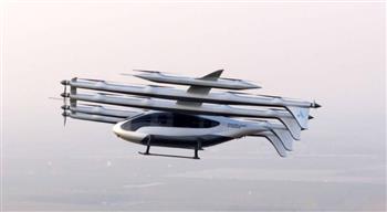 تنقل 10 ركاب.. أكبر سيارة طائرة بالعالم تنجح في اختبار أول رحلة