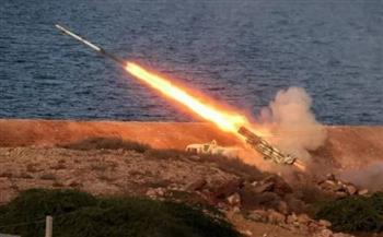 إعلام إسرائيلي: سقوط صاروخ إيراني يحمل رأسًا عنقوديًا في جنوب تل أبيب