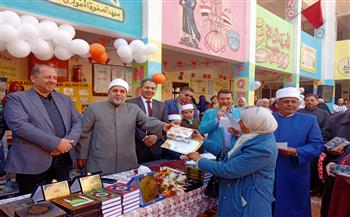 قيادات أزهر الشرقية يكرمون  حفظة القرآن الكريم بمعهد الصفوة النموذجي الابتدائي