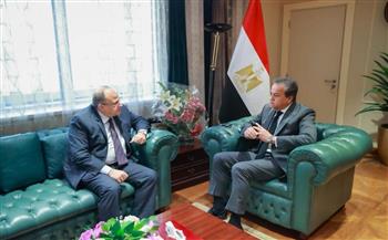 وزير الصحة يبحث مع رئيس هيئة الدواء توافر الأدوية والمستلزمات وملفات التتبع والتوطين