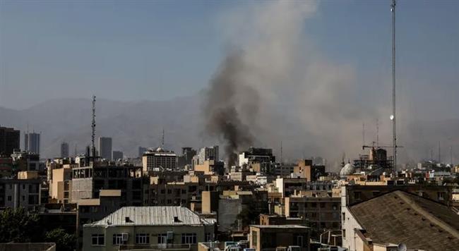 وكالة الأنباء الفرنسية: انفجارات قوية تهز العاصمة الإيرانية طهران