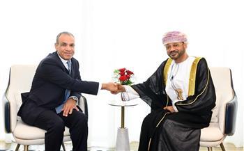 وزير الخارجية يبحث مع نظيره العُماني بمسقط مسار التصعيد العسكري الراهن ويدين الاعتداءات على دول الخليج الشقيقة