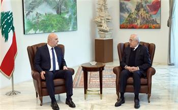 الرئيس اللبناني السابق يعلن تأييده لمبادرة الرئيس عون لوقف التصعيد الإسرائيلي