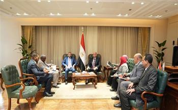 وزير العمل يبحث مع سفير السودان تعزيز التعاون المشترك في مجالات العمل والتدريب المهني
