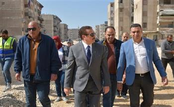 محافظ بورسعيد يتابع سير أعمال تطوير القطاع الثاني بمنطقة علي بن أبي طالب بحي الزهور