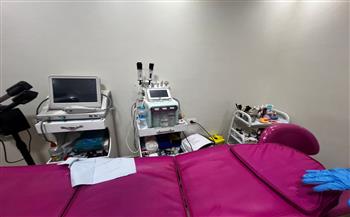 "الصحة": غلق عيادة «ندوش بيوتي كلينك» للتجميل بالقاهرة لإدارتها بدون ترخيص وانتحال صفة طبيب