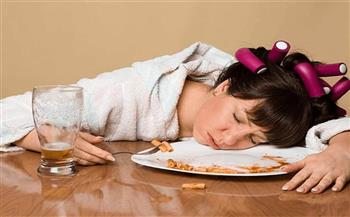 هل تشعرين بالخمول بعد الأكل؟.. عادات تساعدك على النشاط
