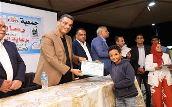 فى يوم اليتيم العربي.. محافظ البحر الأحمر يكرم الأمهات المثالية والمتفوقين وحفظة القرآن ويؤكد رعاية المحافظة 