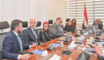 وزير الاستثمار والتجارة الخارجية يبحث مع العضو المنتدب لشركة «جنرال موتورز» خططها التوسعية