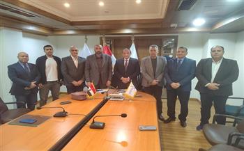 موانئ البحر الأحمر توقع عقد انتفاع مع ترسانة الجيزة لإنشاء نشاط بناء وإصلاح السفن بميناء السويس 