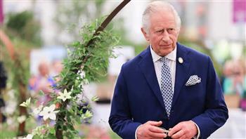 الملك تشارلز يدعم الشباب ويجرّب موسيقى الـ" دي جي"