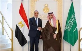 وزيرا خارجية مصر والسعودية يدينان الاعتداءات الإيرانية على الدول العربية