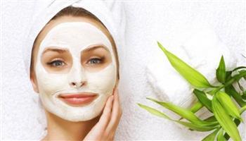 استعدي للعيد.. أقنعة ليلية منزلية تمنحك إشراقة طبيعية عند الاستيقاظ