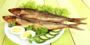 في العيد ابتعد عن هذه الأطعمة والمشروبات..  بعد تناول الفسيخ