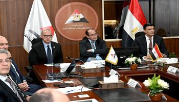 الحكومة تبحث تطوير صناعة السيارات.. حوافز جديدة لتعميق التصنيع وزيادة التصدير