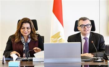 وزير التخطيط يبحث مع وزيرة التنمية المحلية ملامح الخطة الاستثمارية للعام المالي 