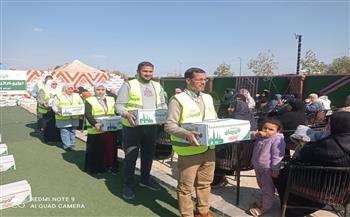 الأورمان الشرقية: توزيع ١٢٠٠ كرتونة مواد غذائية للأسر الأولى بالرعاية 