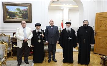 محافظ القاهرة يتلقى تهنئة وفد الكنيسة الأرثوذكسية بمناسبة عيد الفطر