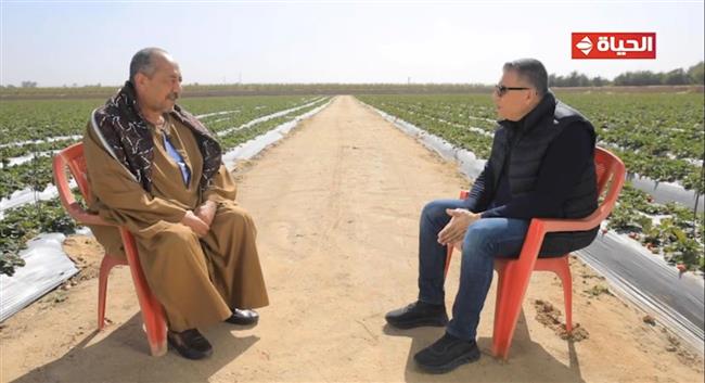 كفاح لا يعرف المستحيل.. رحلة الحاج علي من 5 فدادين إلى التصدير يرويها لعمرو الليثي   