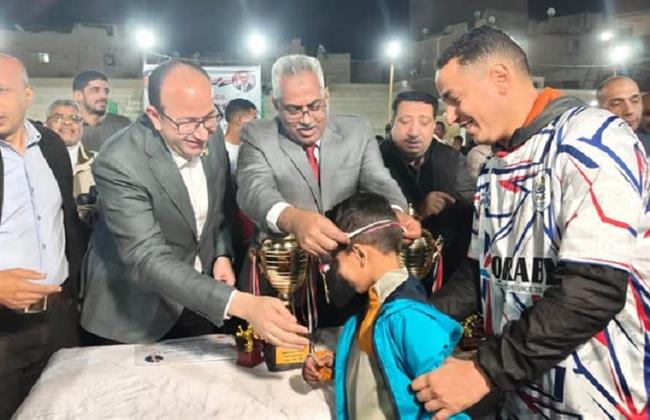 نائب محافظ سوهاج يشهد ختام " الدورة الرمضانية الكبرى" للشعب الجمهوري بطهطا