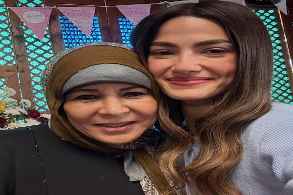 تارا عماد تشارك جمهورها صور من كواليس مسلسل «إفراج» برفقة نجاح حسن| صور