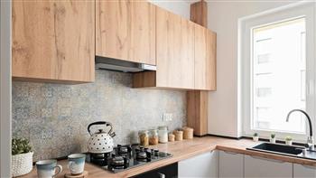 اكتشفي ألوان خزائن المطبخ الرائجة في 2026