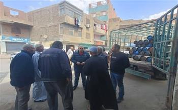 نائب محافظ الجيزة يتفقد موقع هبوط أرضي بمنطقة كوبري الصفيرة بمدينة أوسيم