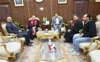 محافظ المنوفية يستقبل وفد الكنيسة الإنجيلية لتقديم التهنئة بعيد الفطر.. ويؤكد جميعاً نسيج واحد 