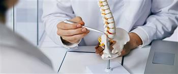 انتبه هذه الطريقة في النوم تؤثر على صحة العمود الفقري